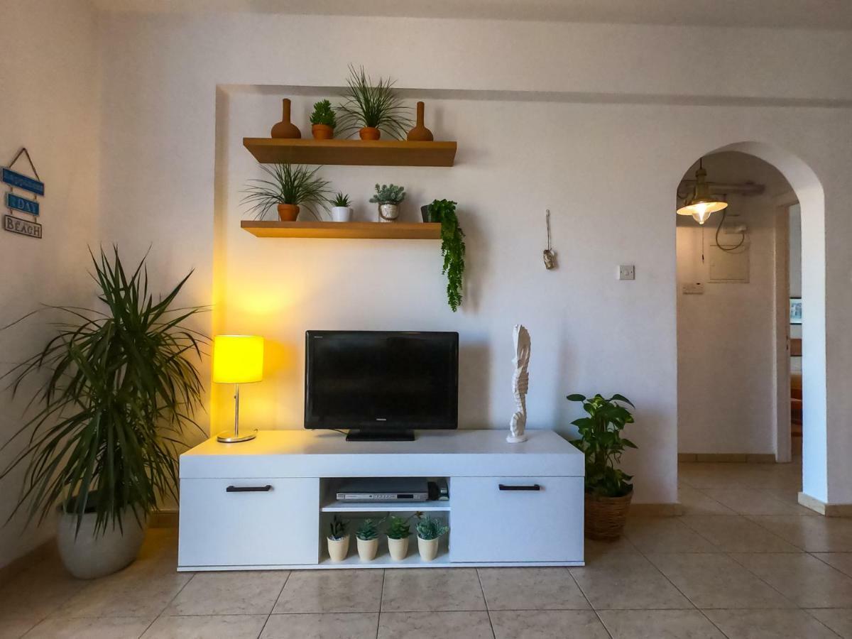 Ron'S Pergola Apartment Paphos 外观 照片