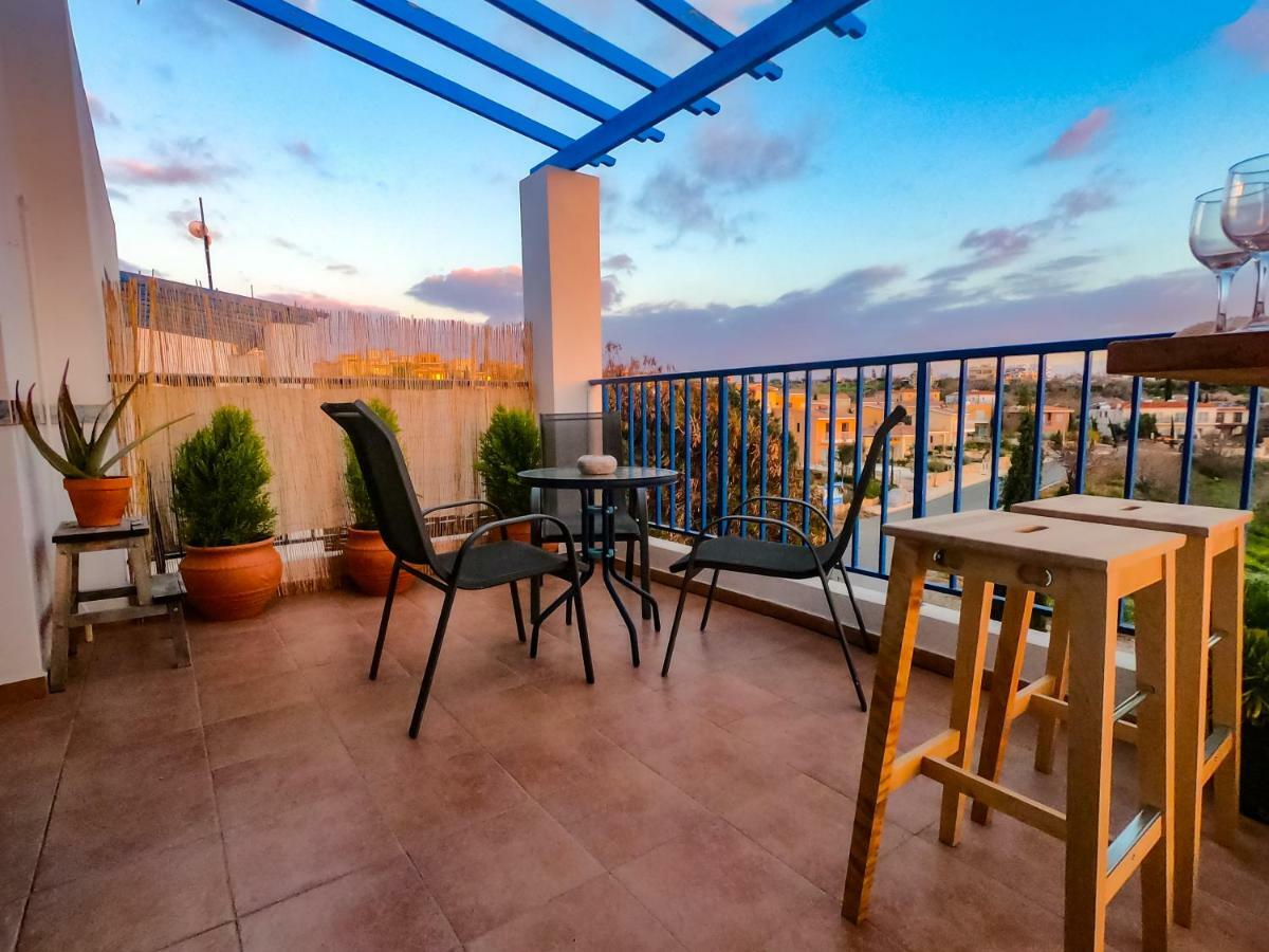 Ron'S Pergola Apartment Paphos 外观 照片